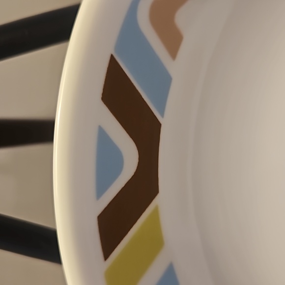 Corelle Discontinued Squared Pattern Bread/Butter Dessert Set of 4 Plates - Picture 5 of 8